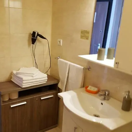 Apartment Pontika 2